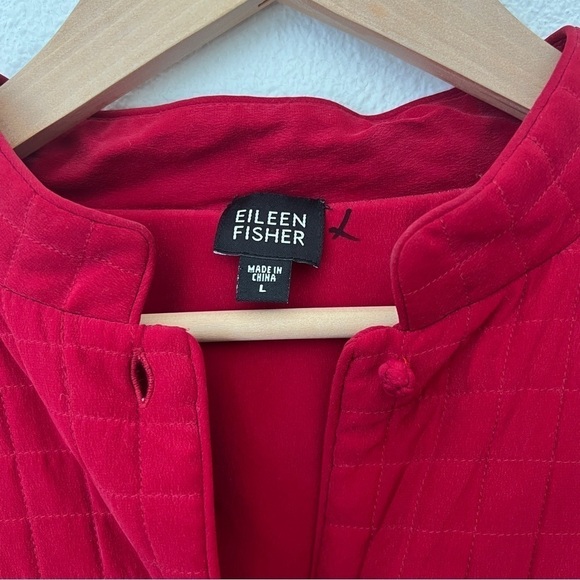 Eileen Fisher 100% Silk Quilted Relaxed Boxy Button Front Jacket Cardigan Large - Picture 3 of 11